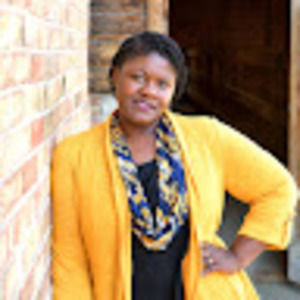 Meet your Posher, Nakia